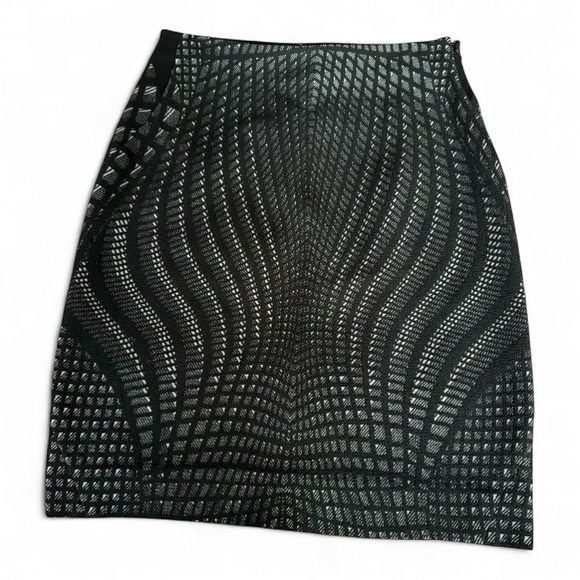 Diane Von Furstenberg Mae Skirt Wool Blend Black & White Skirt Size 8 Career - Picture 2 of 14